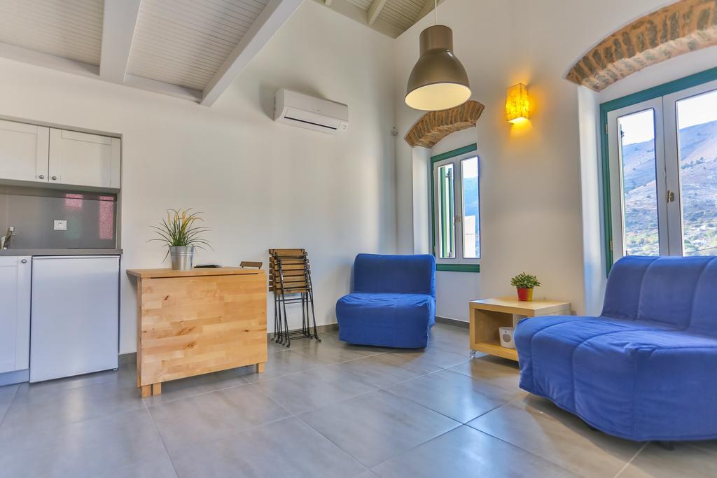 סימי Annika Deluxe Apartments מראה חיצוני תמונה